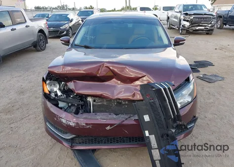 2012 Volkswagen Passat 2.5L Se z USA, uszkodzony, nr VIN 1VWBH7A3XCC079924